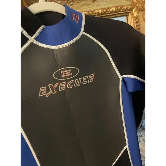 Execute Youth Full Surf Wetsuit 3/2mm sz XL